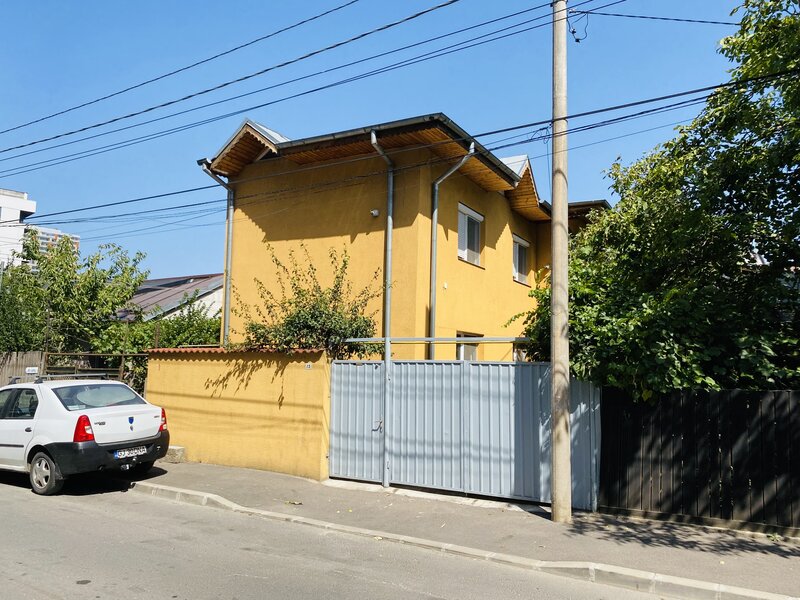 Baicului Str. Lehliu nr. 15, casa P+1 construita in 2011.